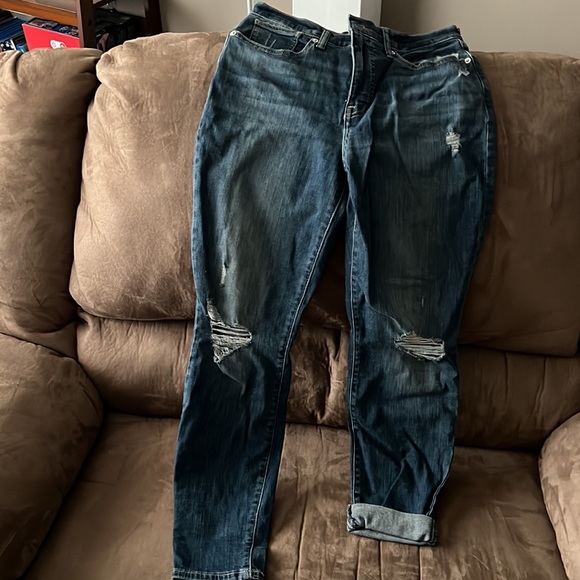 Lucky brand jeans. Size 8. - Picture 3 of 9